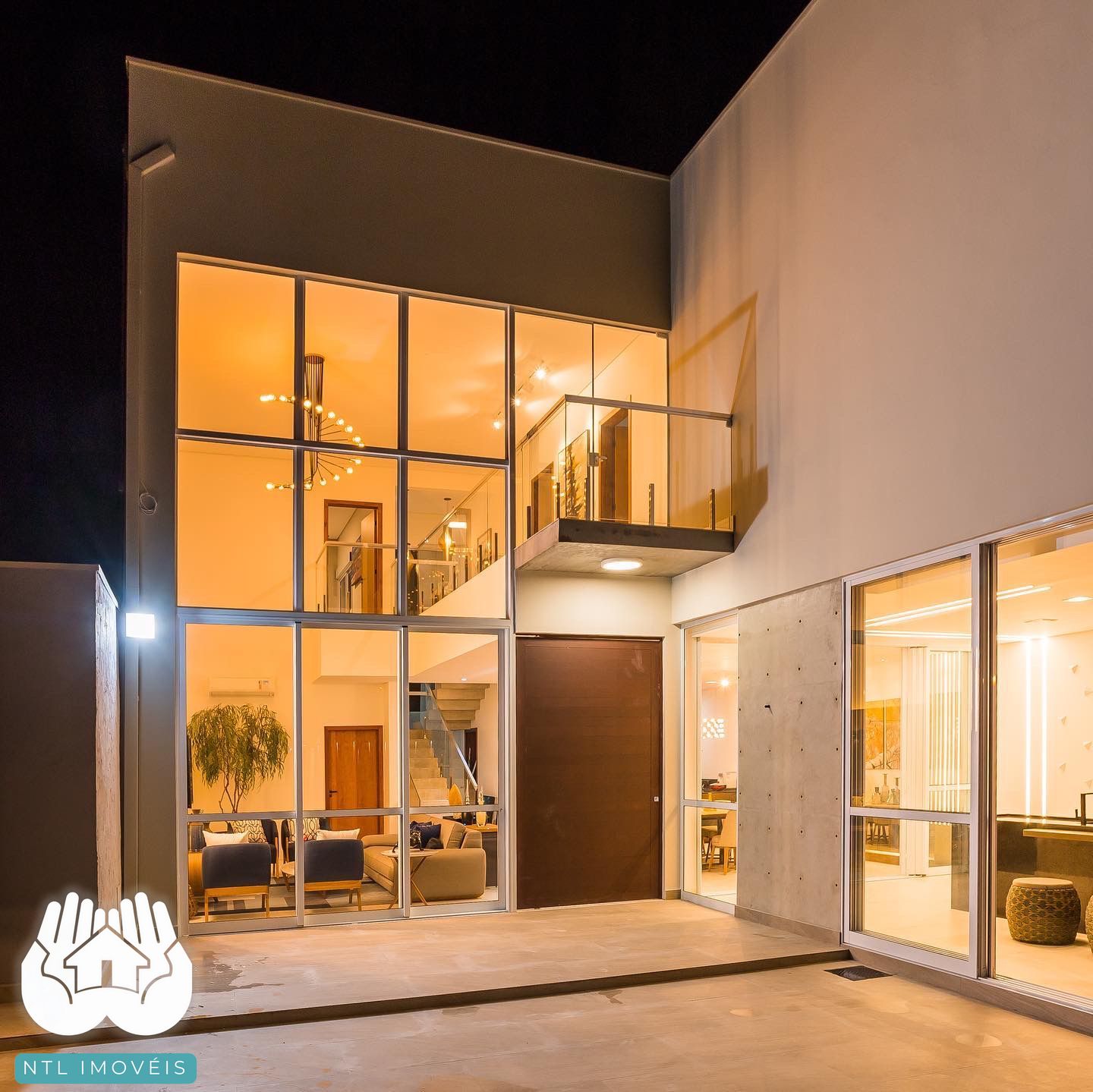 Sobrado à venda com 3 quartos, 310m² - Foto 2