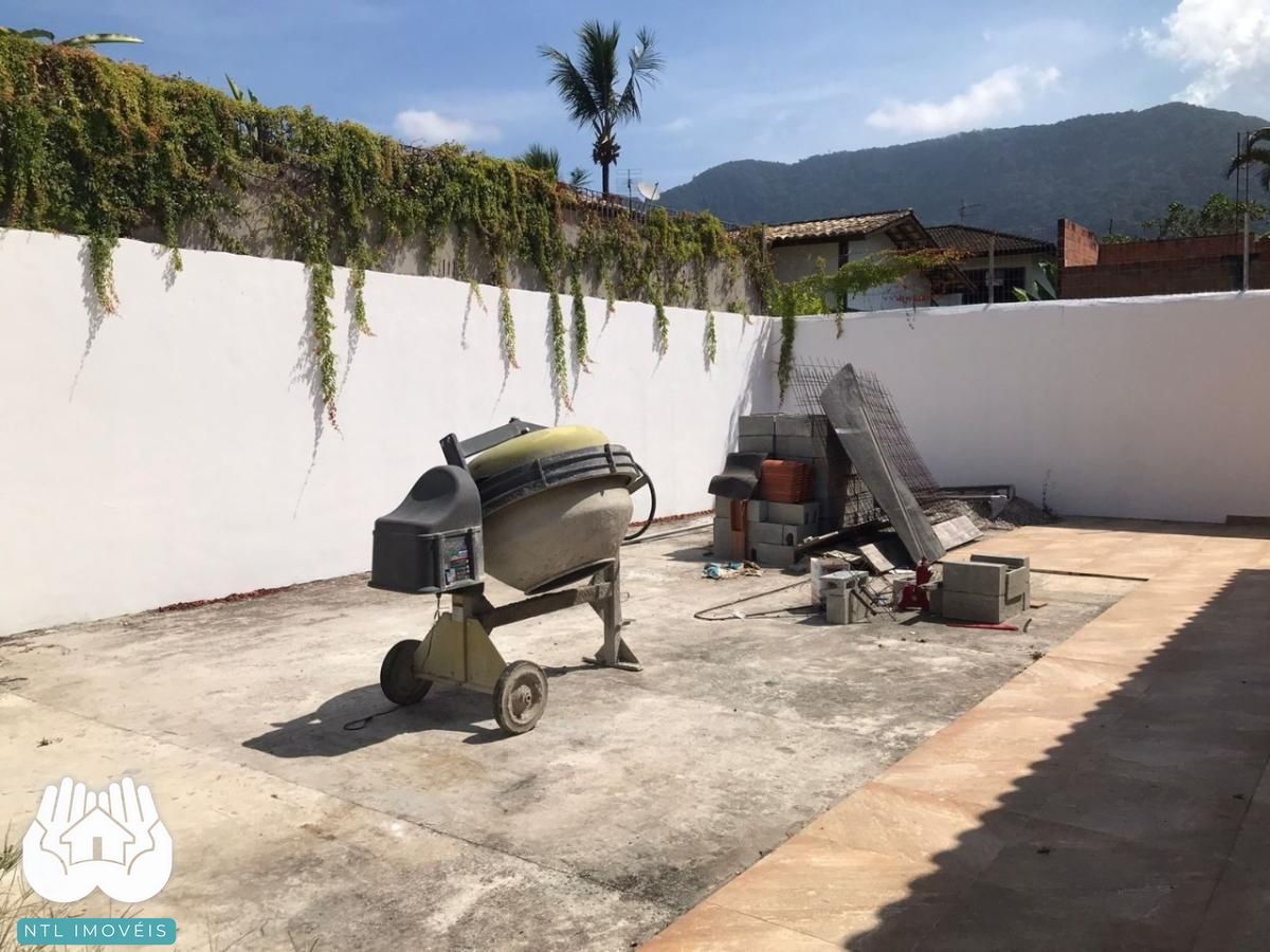Casa à venda com 3 quartos, 400m² - Foto 14