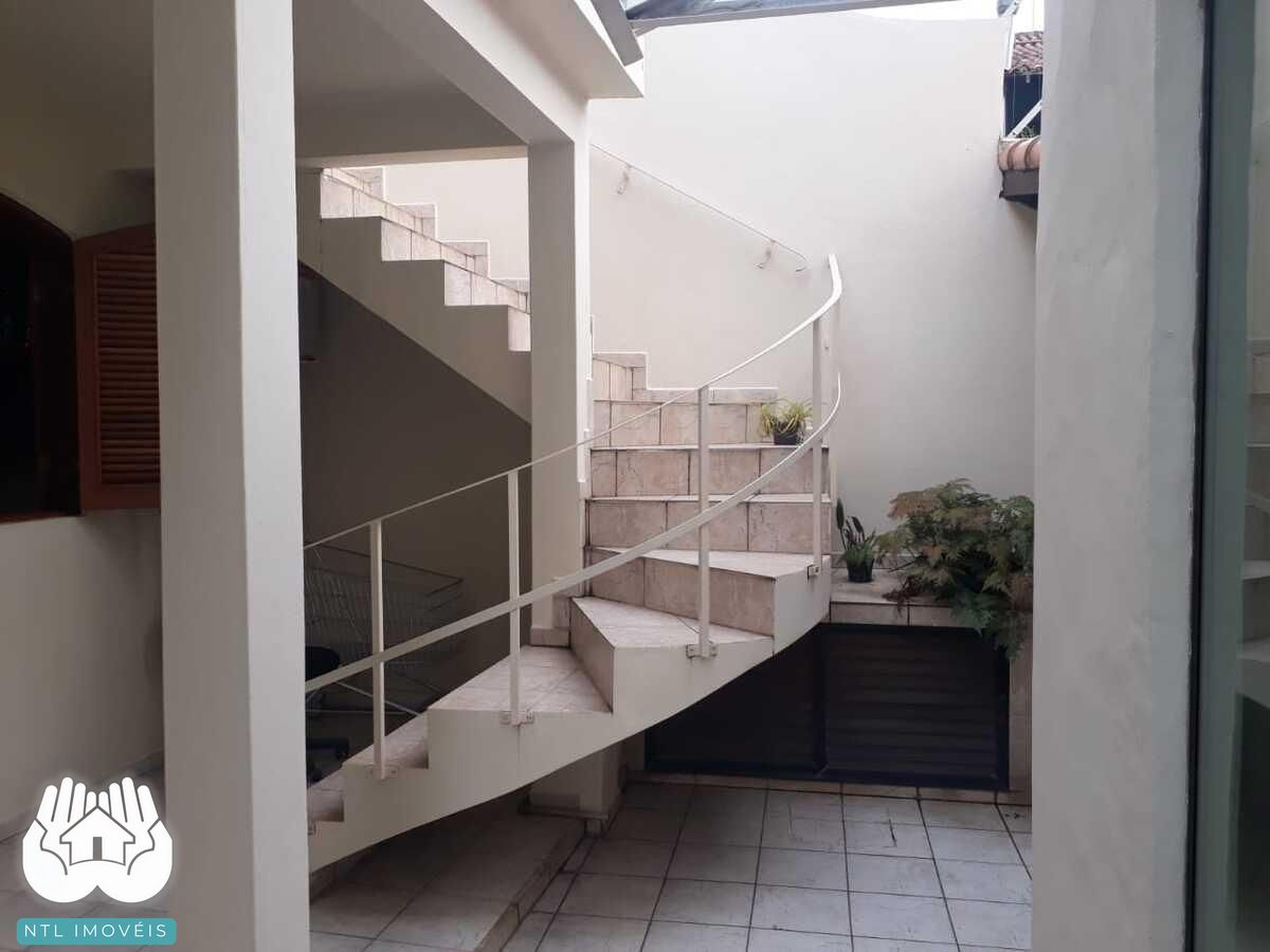 Sobrado à venda com 3 quartos, 250m² - Foto 22