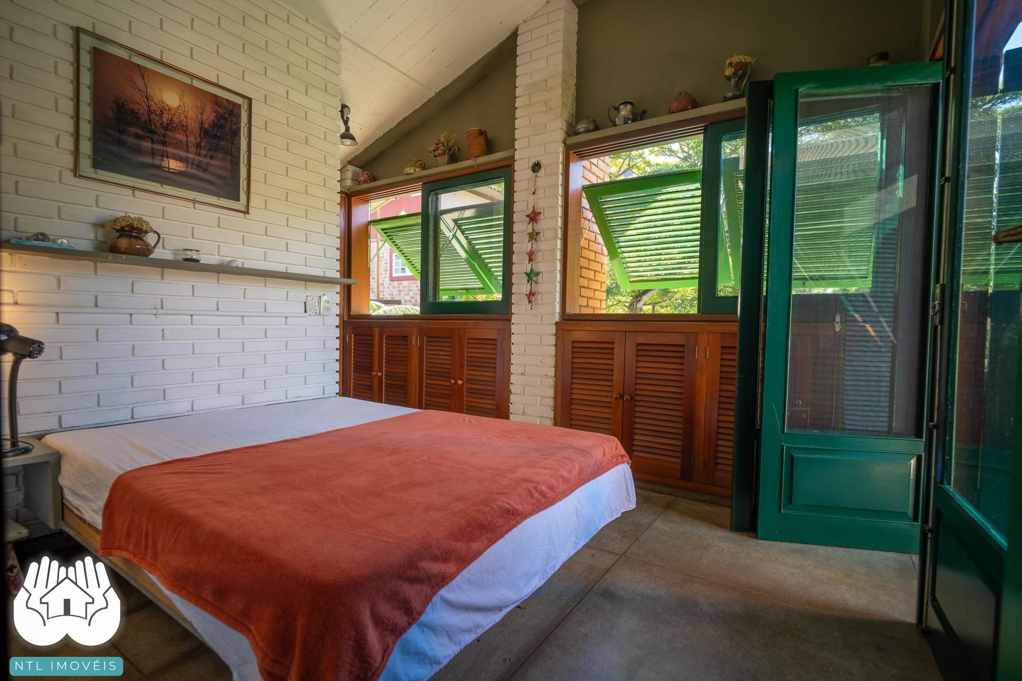 Sobrado para alugar com 4 quartos, 246m² - Foto 13