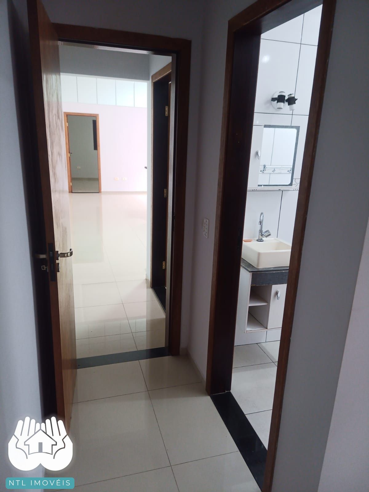 Casa para alugar com 2 quartos, 64m² - Foto 9