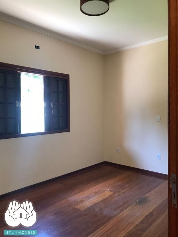 Casa à venda com 3 quartos, 400m² - Foto 9