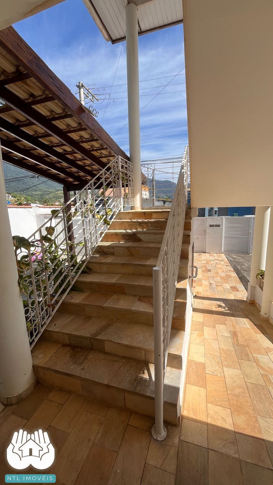 Apartamento à venda com 2 quartos, 75m² - Foto 3
