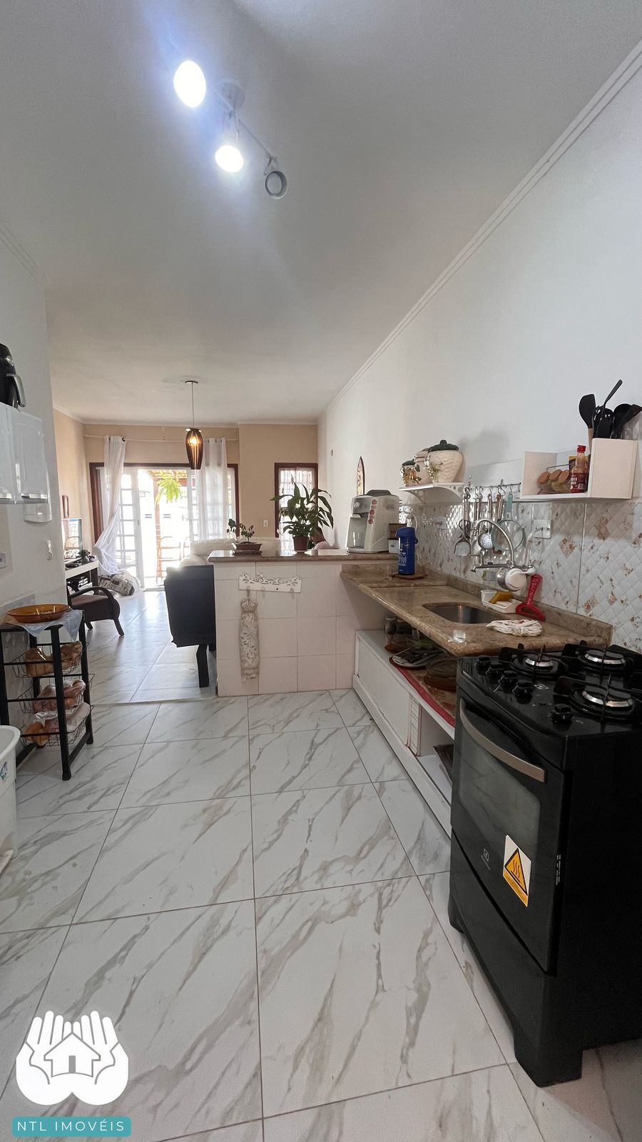 Apartamento à venda com 2 quartos, 75m² - Foto 6