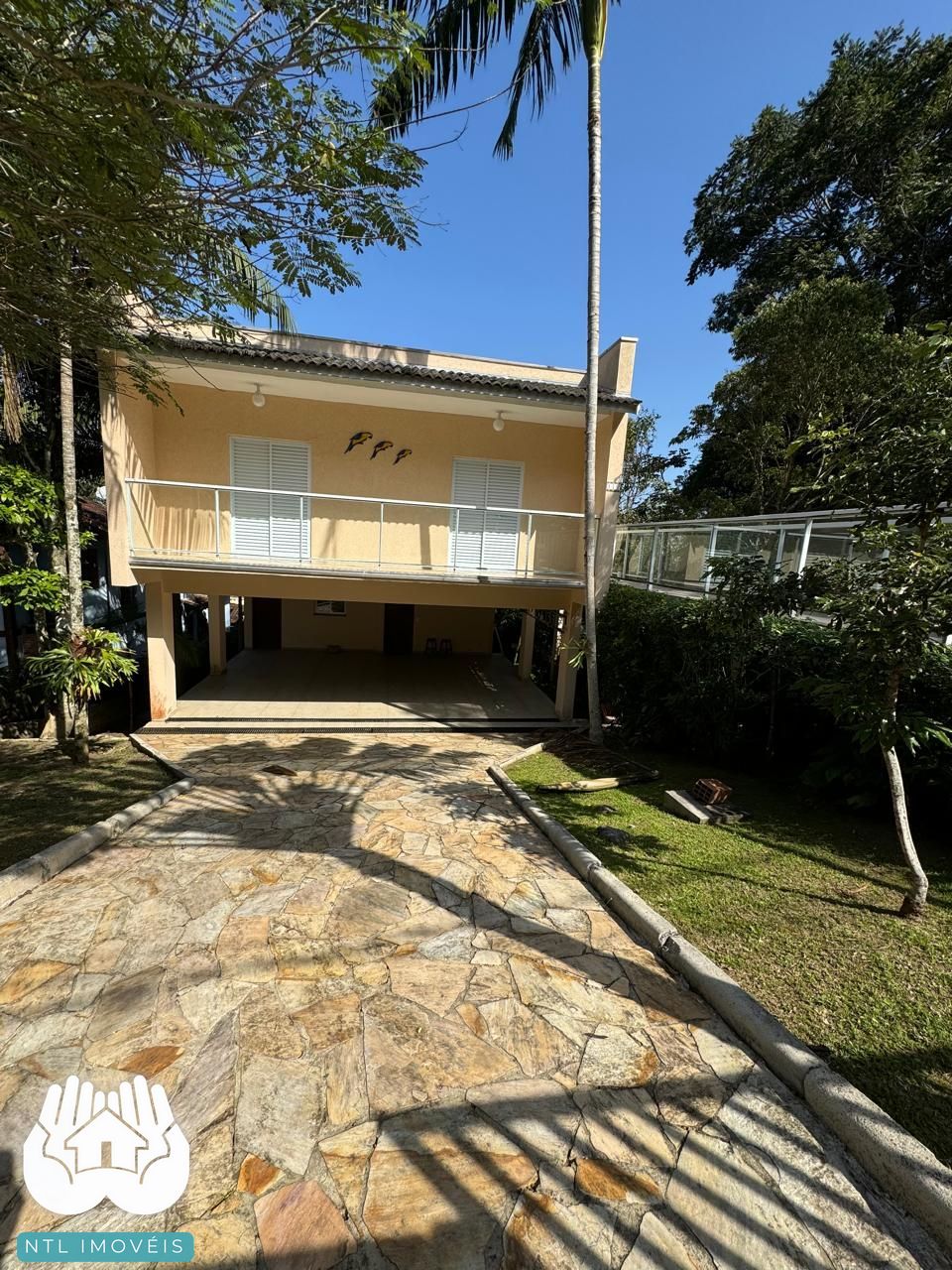 Casa à venda com 4 quartos, 310m² - Foto 3