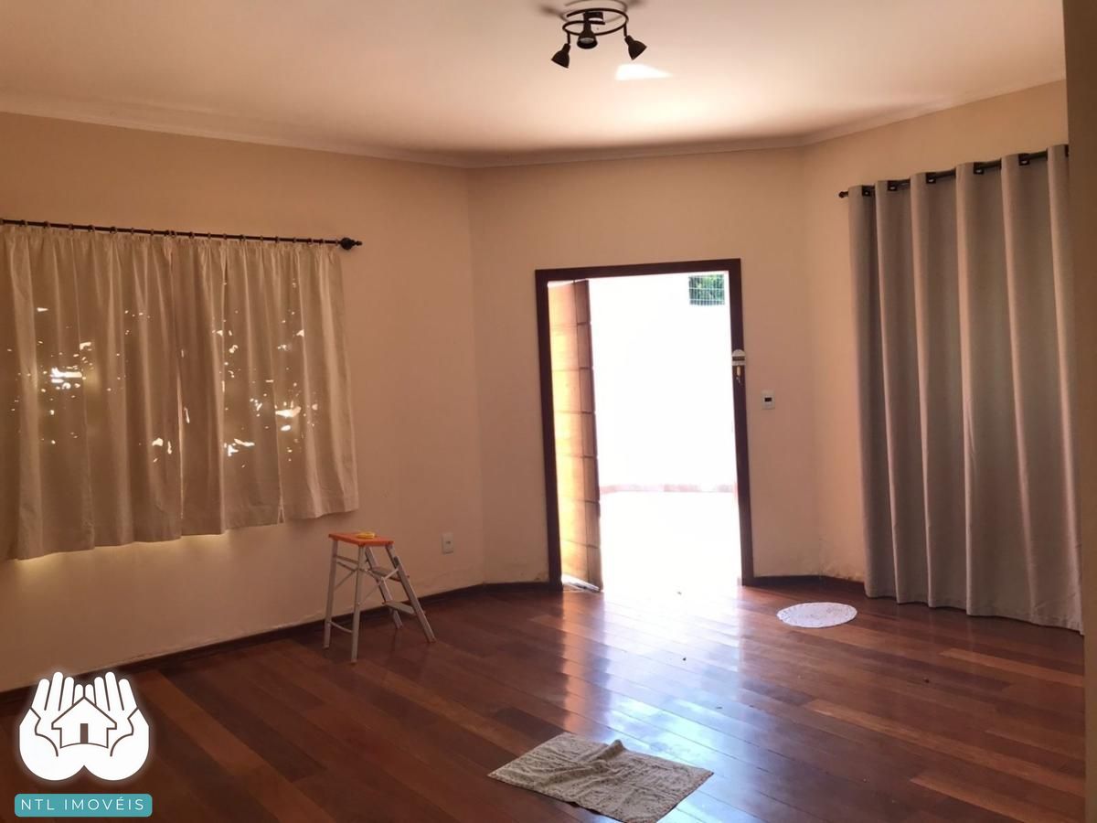 Casa à venda com 3 quartos, 400m² - Foto 13