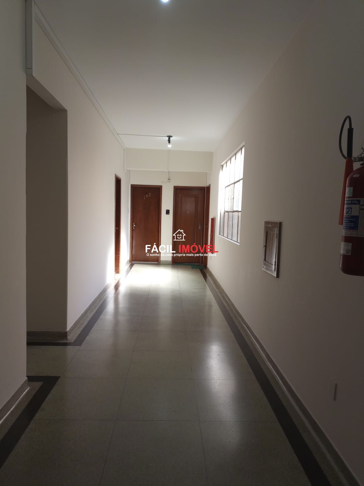 Apartamento à venda com 3 quartos, 100m² - Foto 1