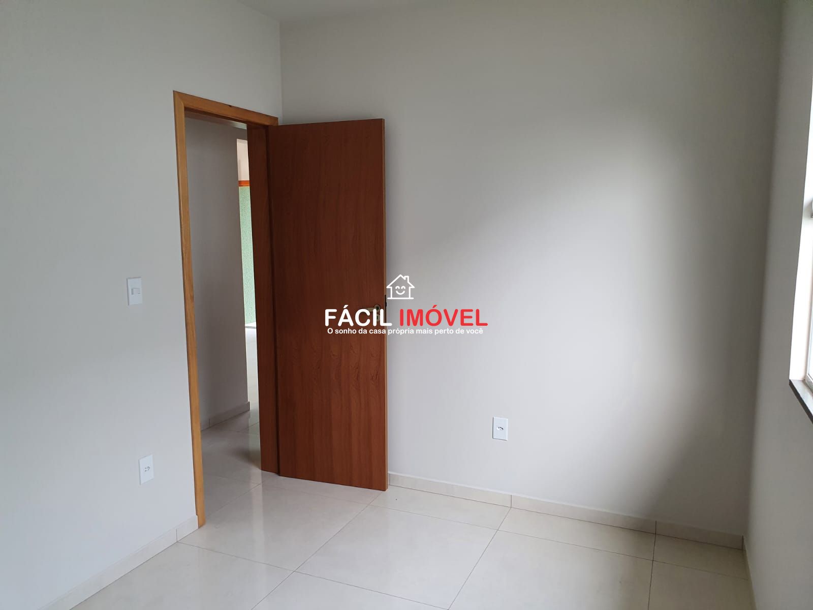 Casa à venda com 2 quartos, 60m² - Foto 5