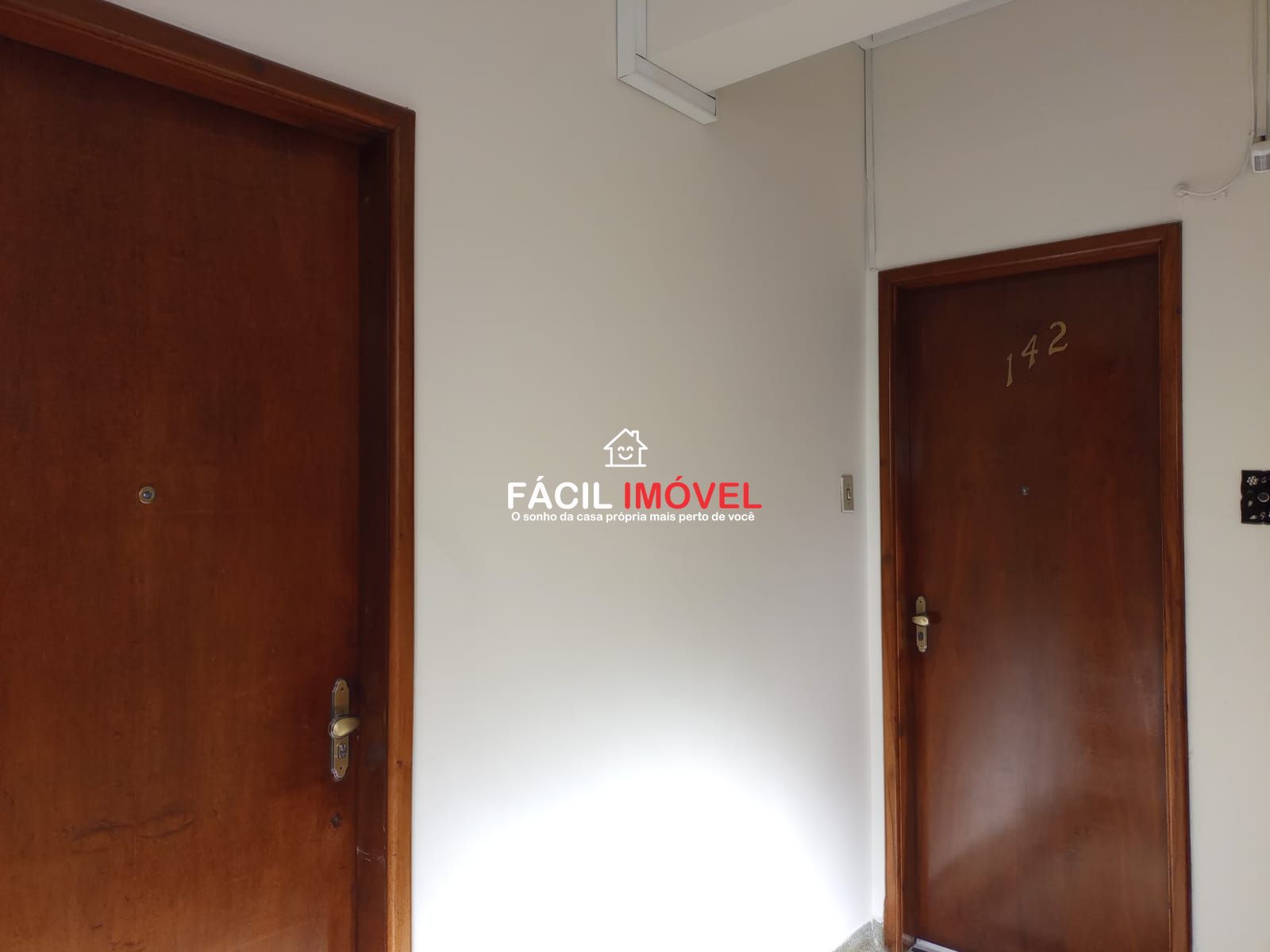 Apartamento à venda com 3 quartos, 100m² - Foto 2