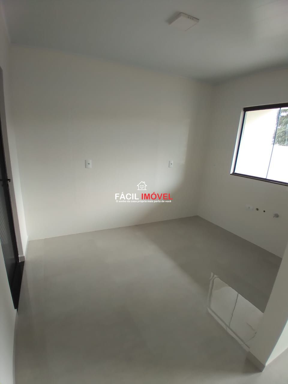 Casa à venda com 3 quartos, 67m² - Foto 6