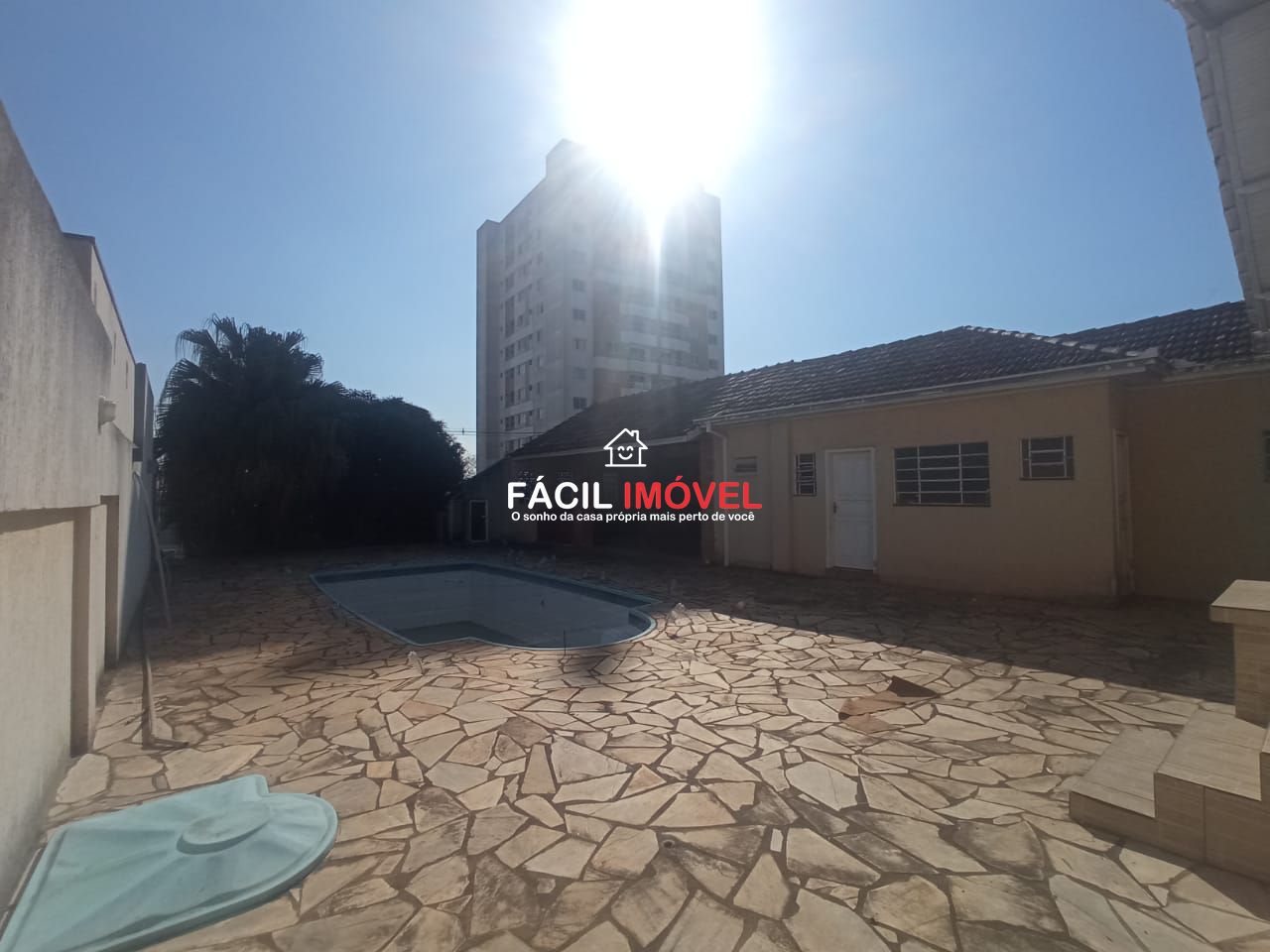 Casa à venda e aluguel com 3 quartos, 200m² - Foto 18