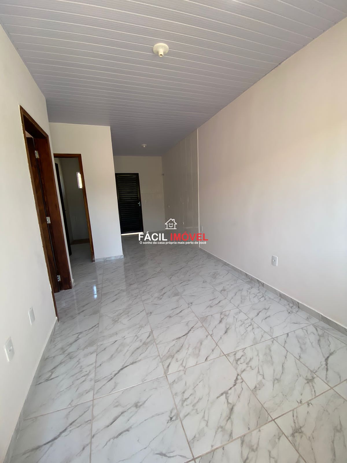 Casa à venda com 2 quartos, 50m² - Foto 3