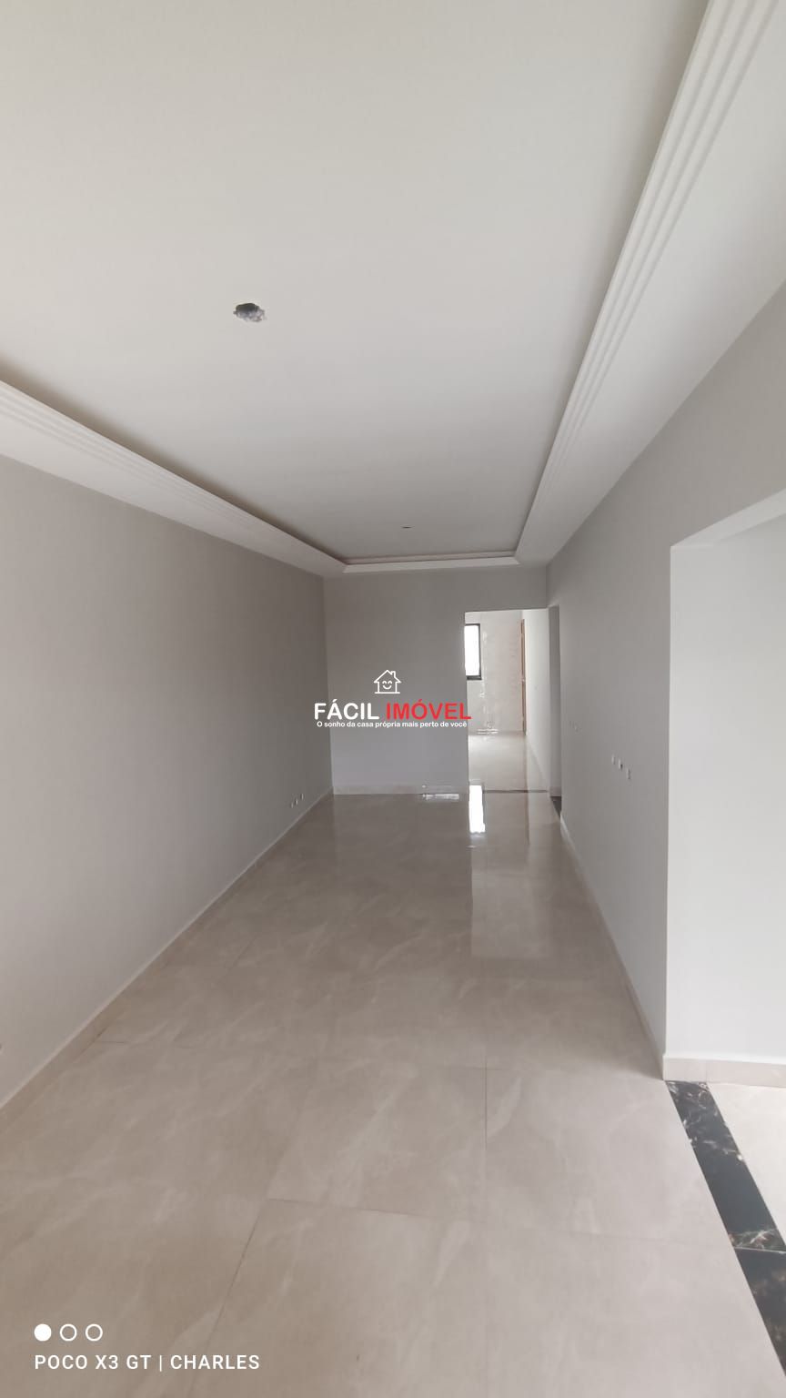 Casa à venda com 3 quartos, 95m² - Foto 2