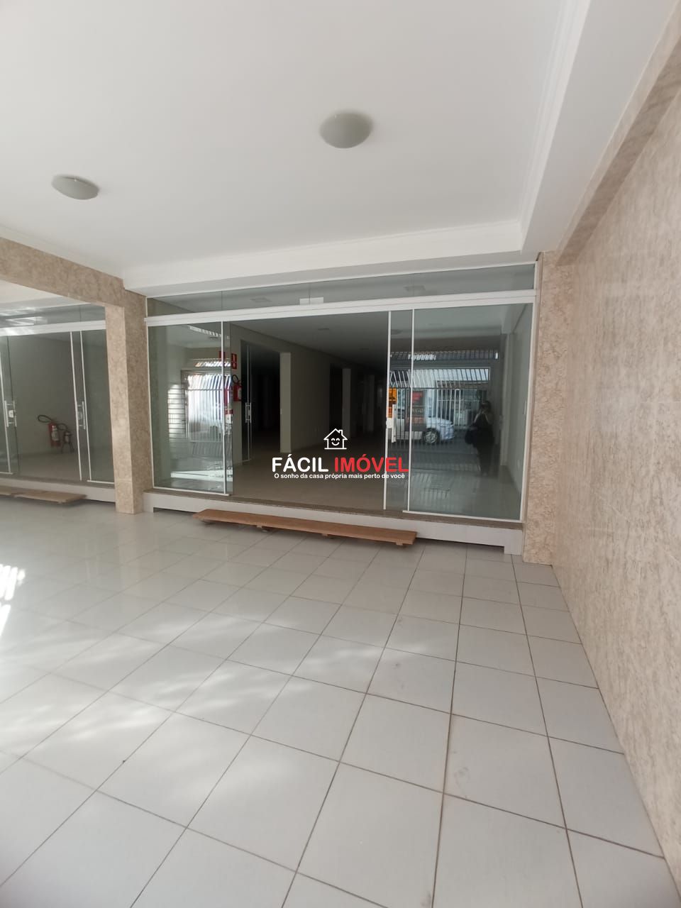 Conjunto Comercial-Sala para alugar com 1 quarto, 117m² - Foto 1