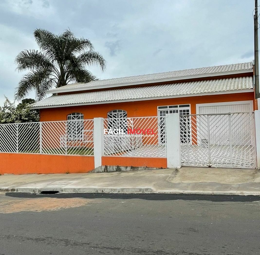 Casa à venda com 4 quartos, 200m² - Foto 1