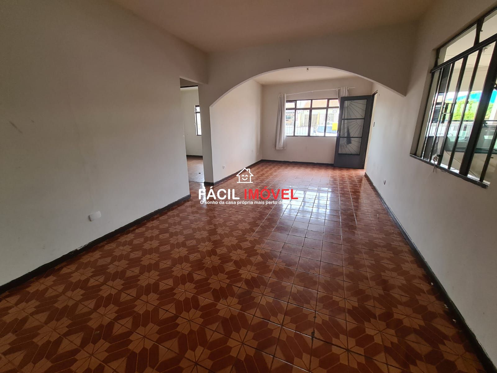 Casa à venda com 3 quartos, 208m² - Foto 3