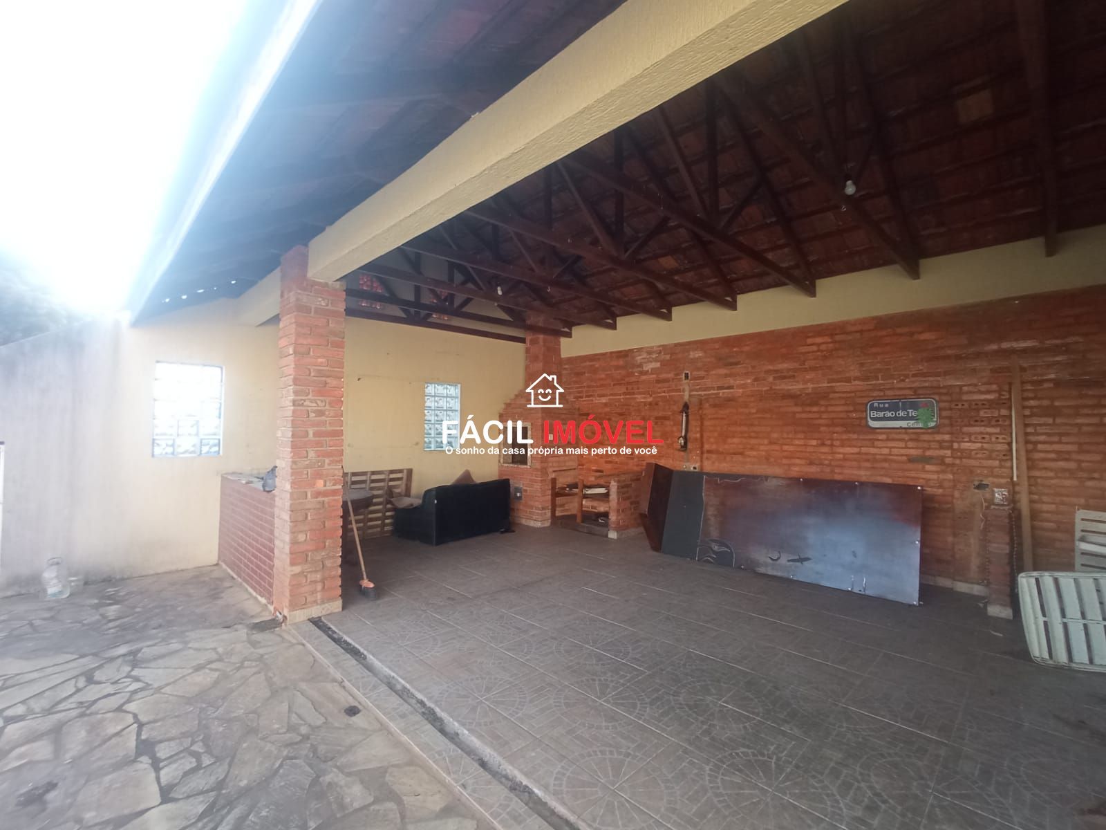 Casa à venda e aluguel com 3 quartos, 200m² - Foto 15