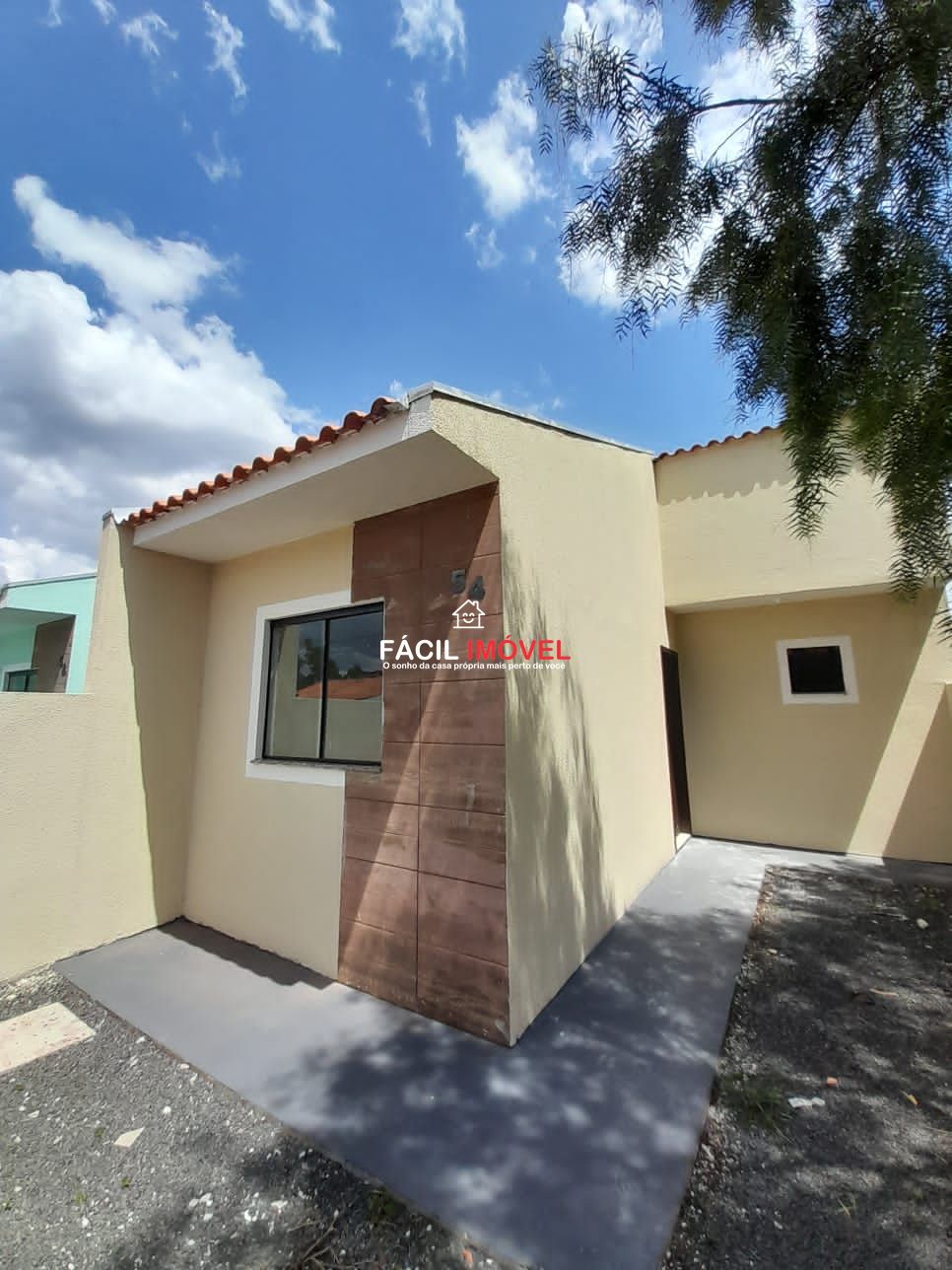 Casa à venda com 2 quartos, 55m² - Foto 1