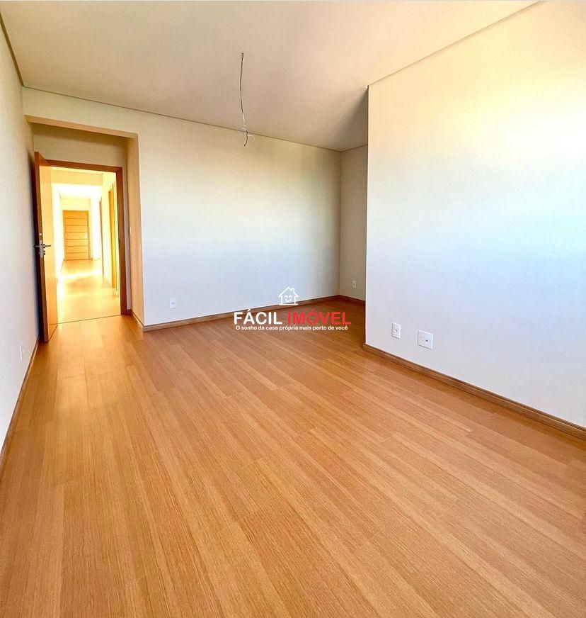 Apartamento à venda com 3 quartos, 143m² - Foto 4