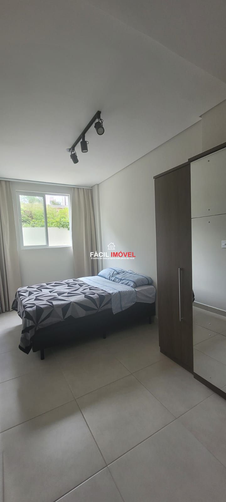 Apartamento à venda com 2 quartos, 70m² - Foto 4