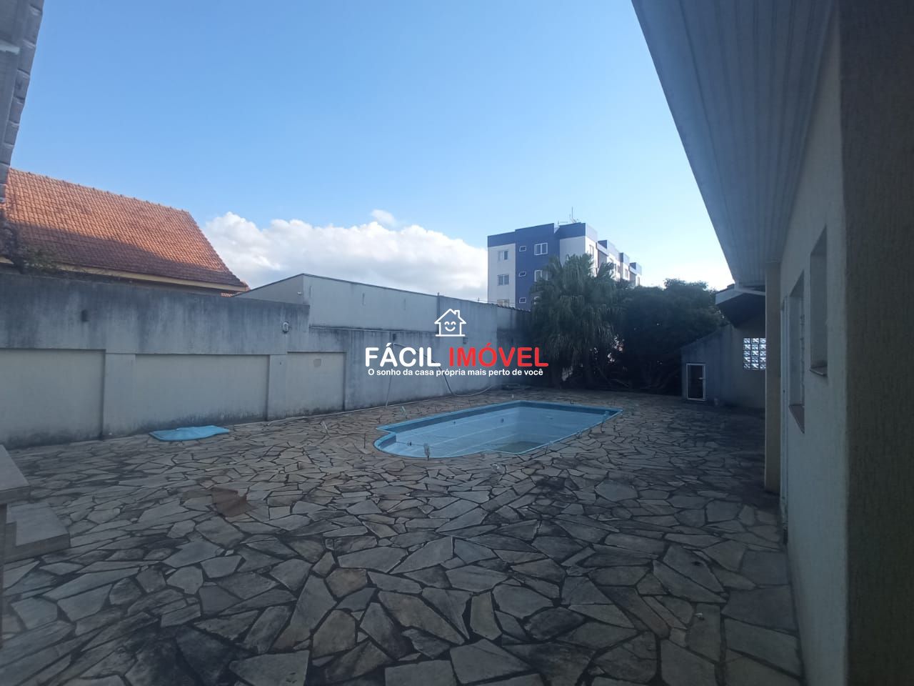 Casa à venda e aluguel com 3 quartos, 200m² - Foto 20