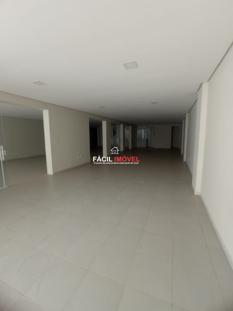 Conjunto Comercial-Sala para alugar com 1 quarto, 117m² - Foto 3