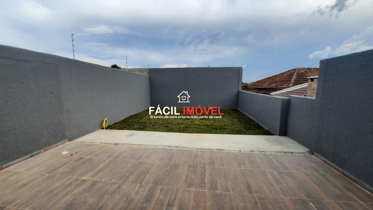 Casa à venda com 3 quartos, 59m² - Foto 2