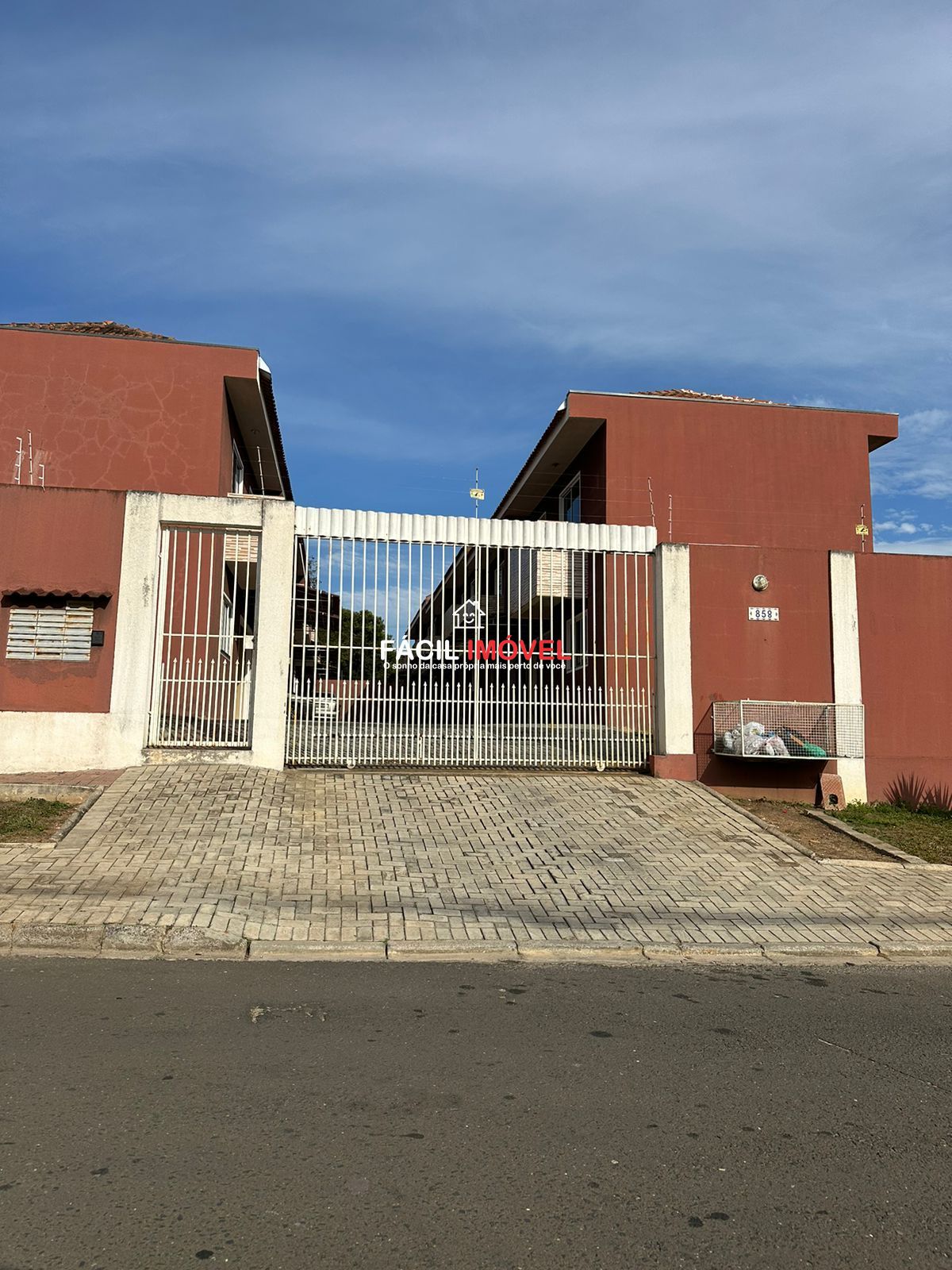 Sobrado para alugar com 2 quartos, 80m² - Foto 1