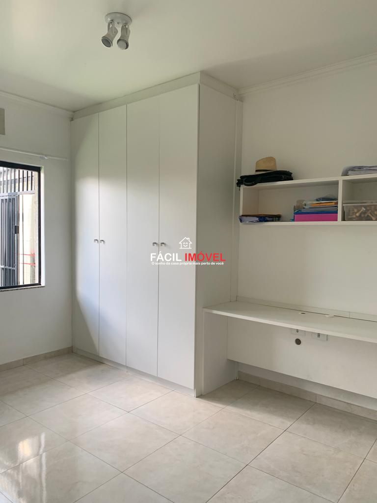 Casa, 3 quartos, 240 m² - Foto 13