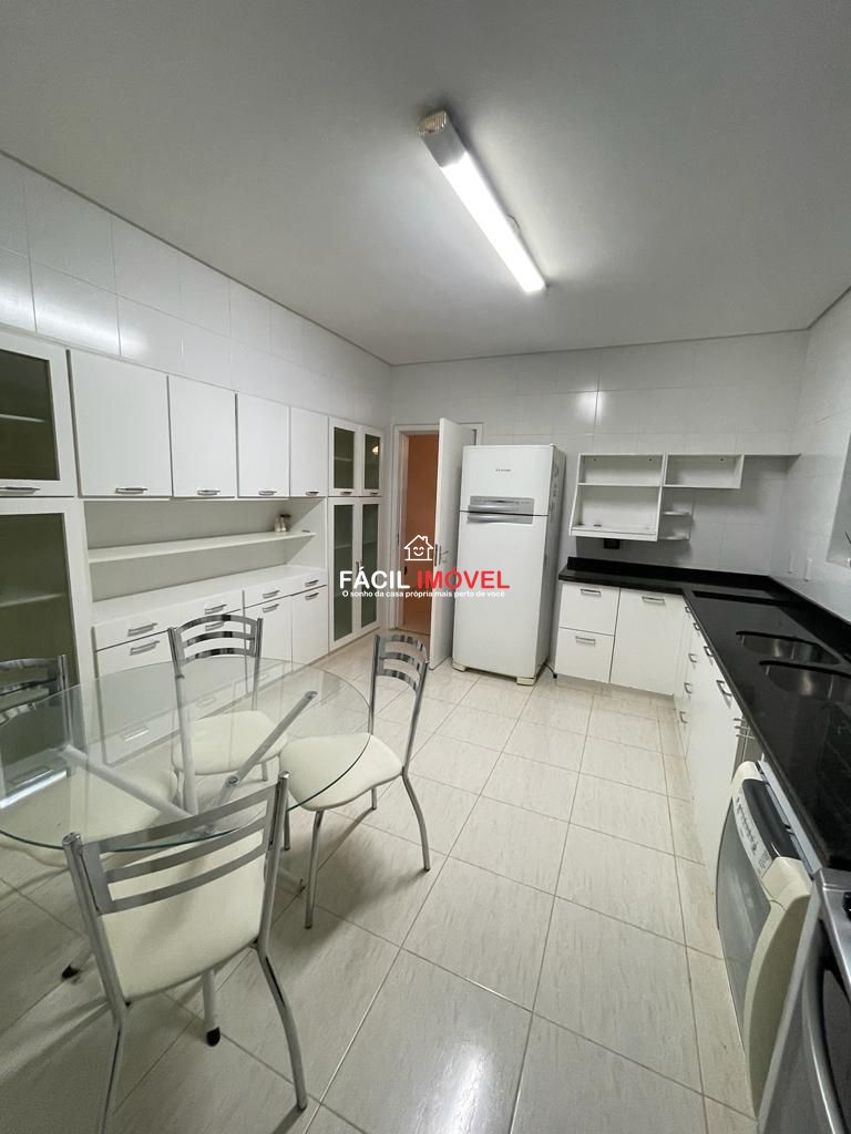 Casa à venda e aluguel com 4 quartos, 300m² - Foto 6