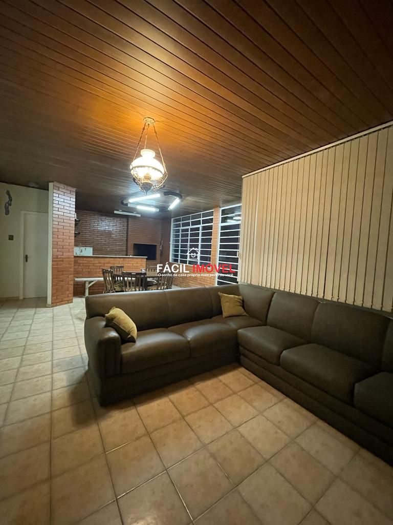 Casa à venda e aluguel com 4 quartos, 300m² - Foto 20