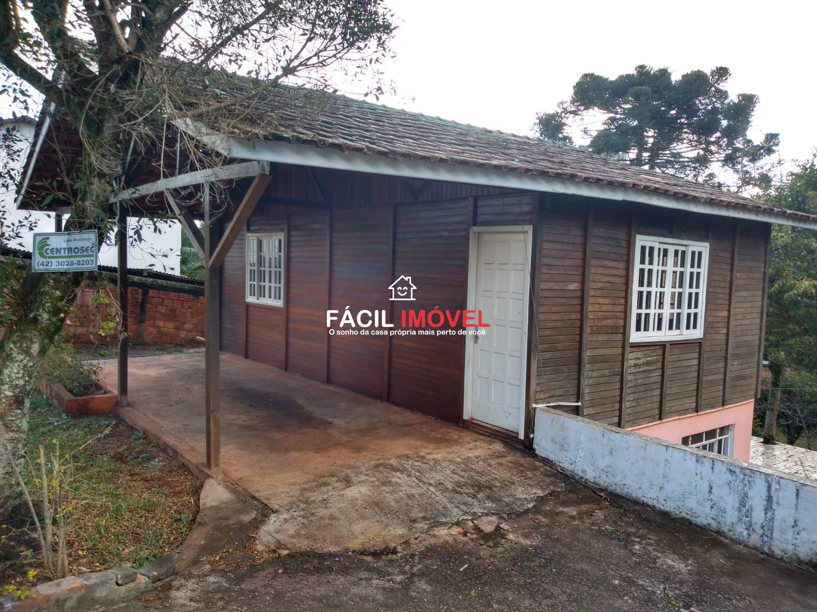 Casa à venda com 3 quartos, 80m² - Foto 1