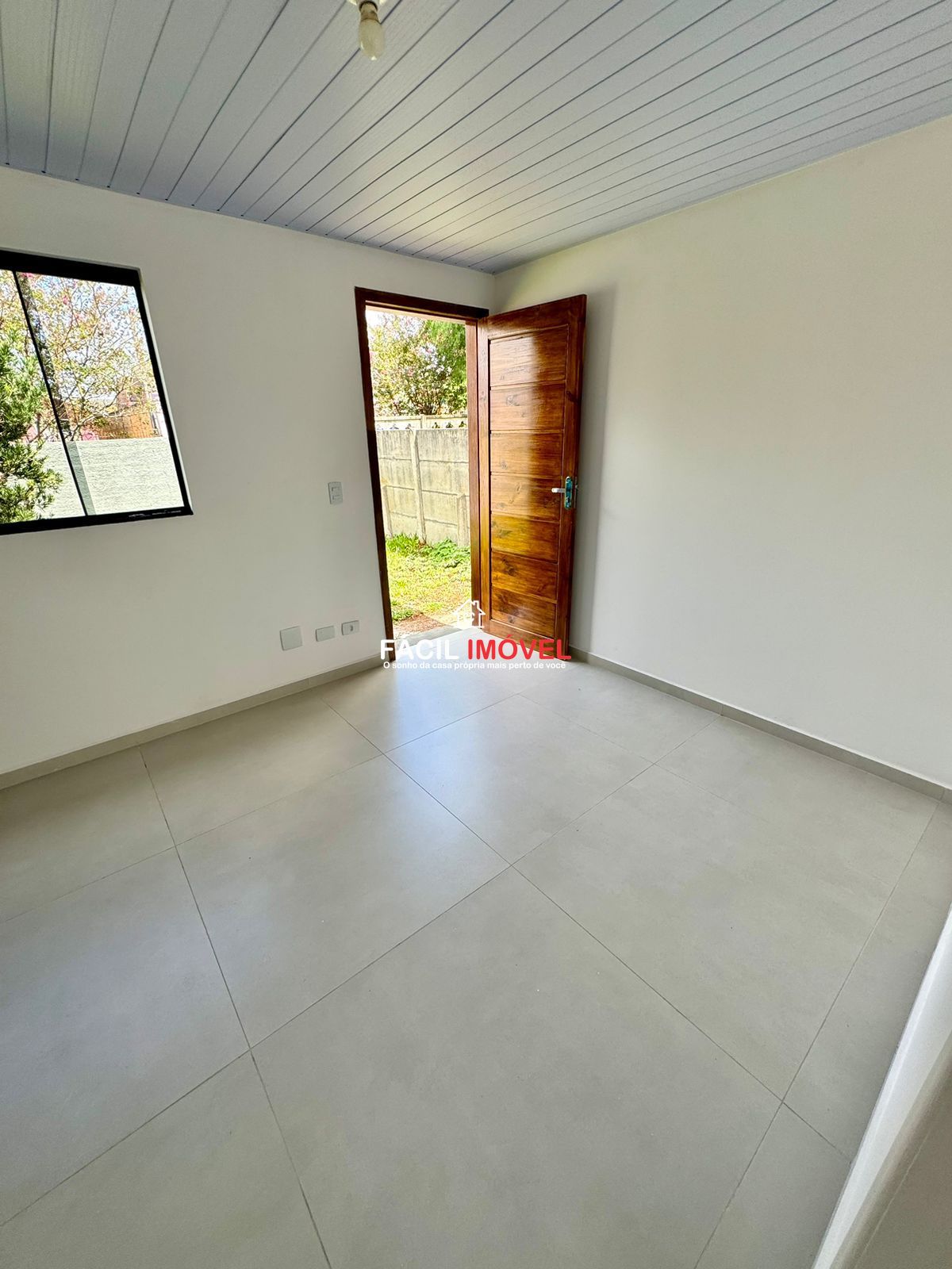 Casa à venda com 2 quartos, 60m² - Foto 7