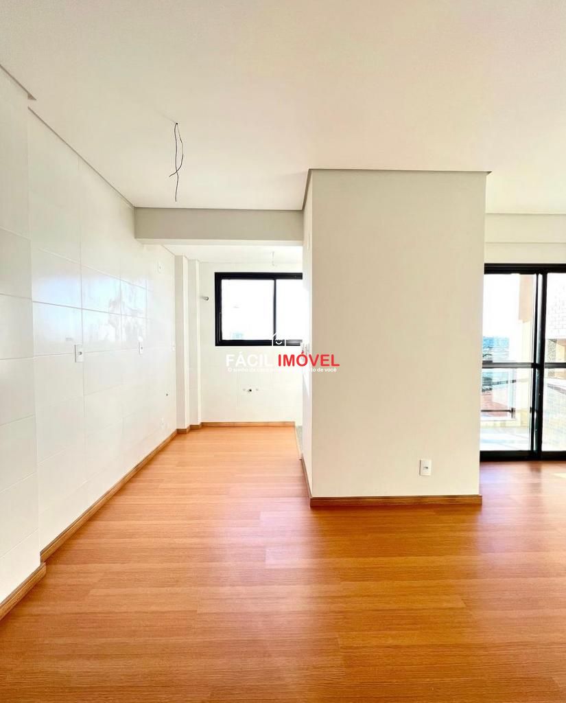 Apartamento à venda com 3 quartos, 143m² - Foto 5