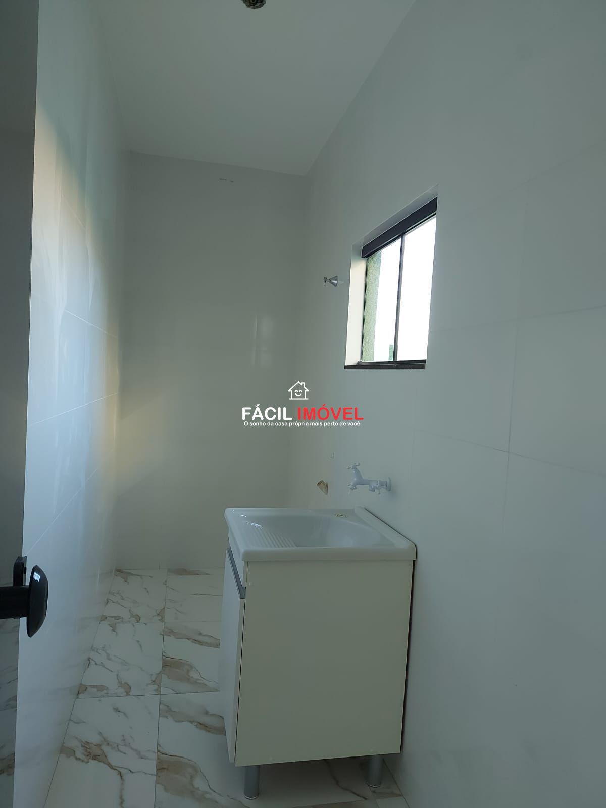 Casa à venda com 3 quartos, 90m² - Foto 12