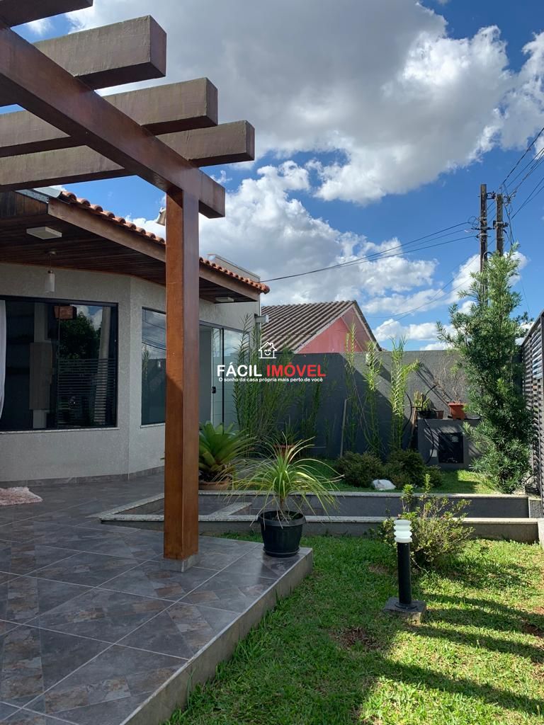 Casa à venda com 3 quartos, 240m² - Foto 2