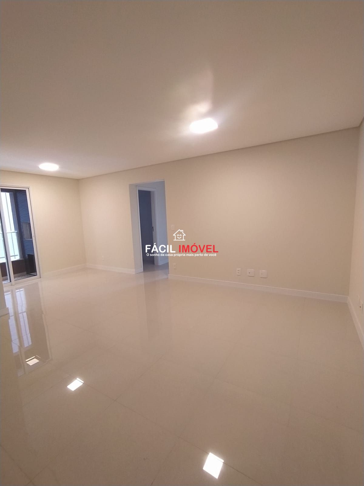 Apartamento à venda com 2 quartos, 21m² - Foto 2