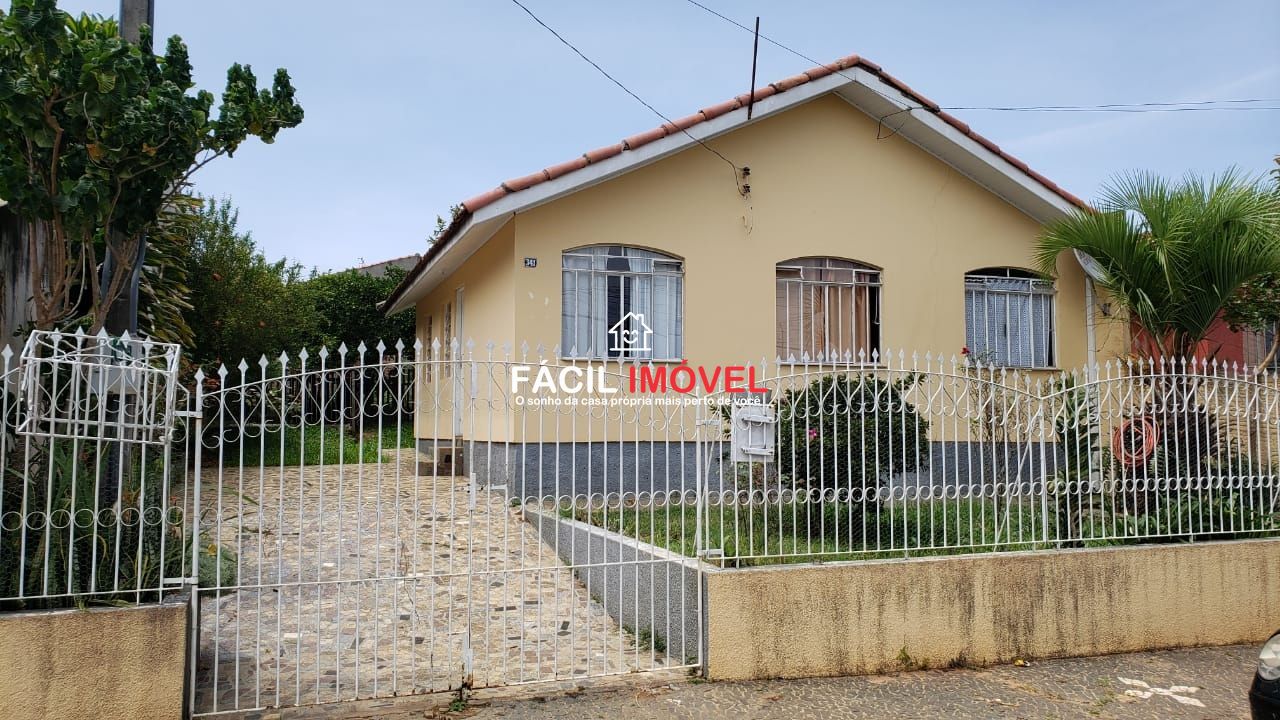 Casa à venda com 2 quartos, 75m² - Foto 1