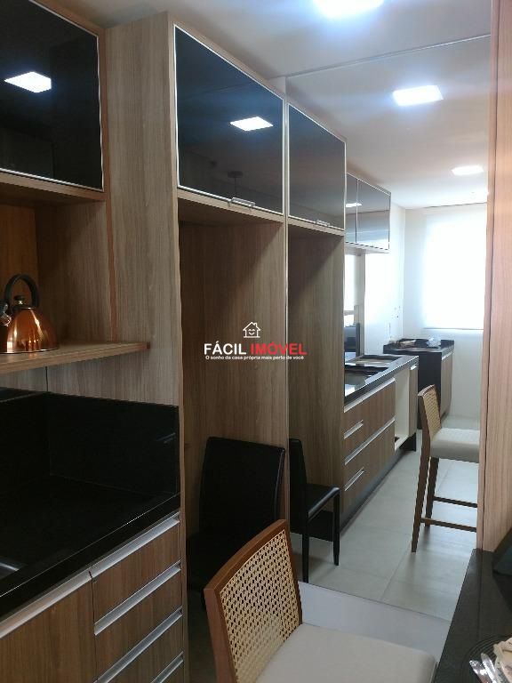 Apartamento à venda com 3 quartos, 157m² - Foto 10