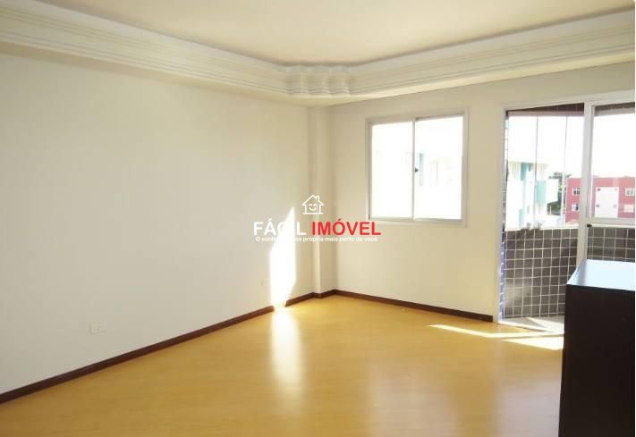 Apartamento à venda com 3 quartos, 124m² - Foto 2