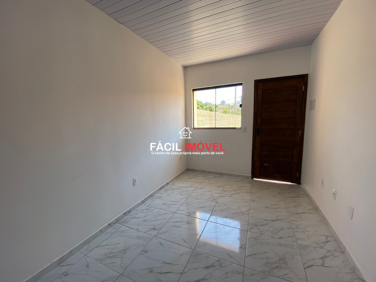 Casa à venda com 2 quartos, 50m² - Foto 2