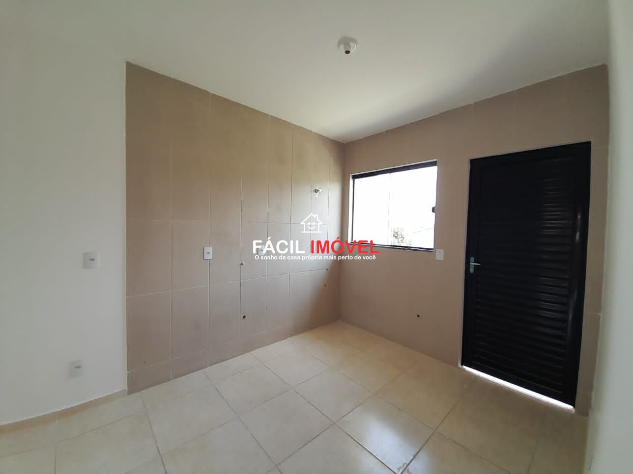 Casa à venda com 2 quartos, 55m² - Foto 3