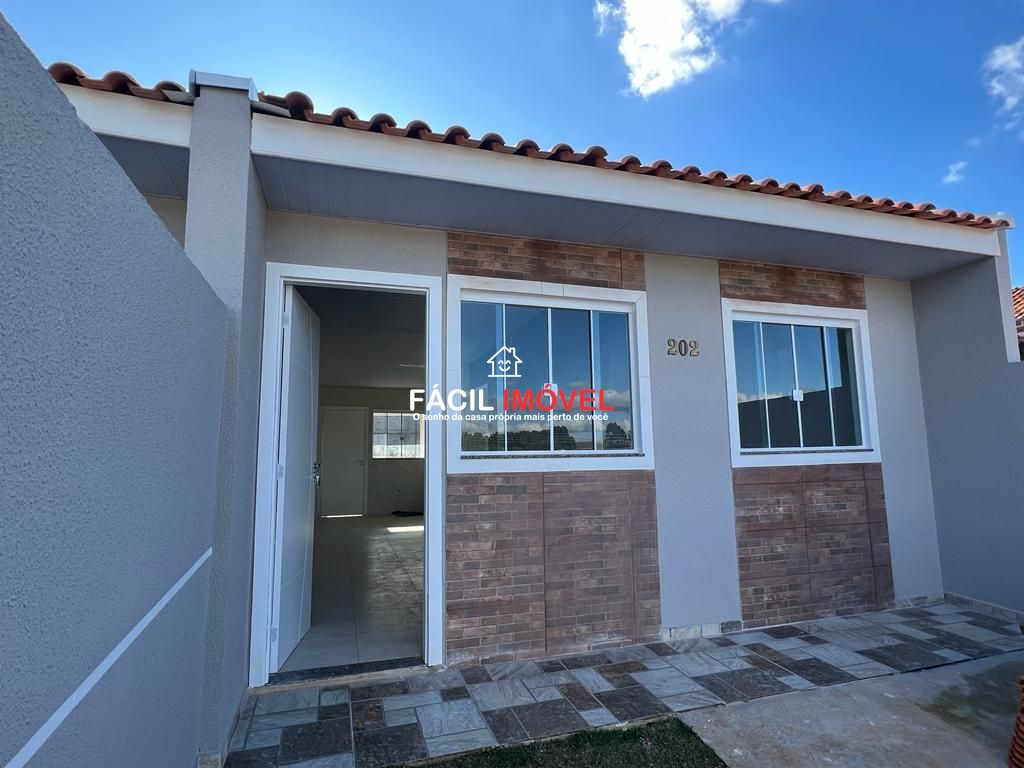 Casa à venda com 2 quartos, 60m² - Foto 1