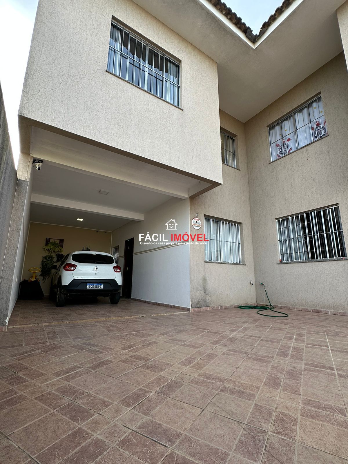 Sobrado à venda com 4 quartos, 120m² - Foto 1