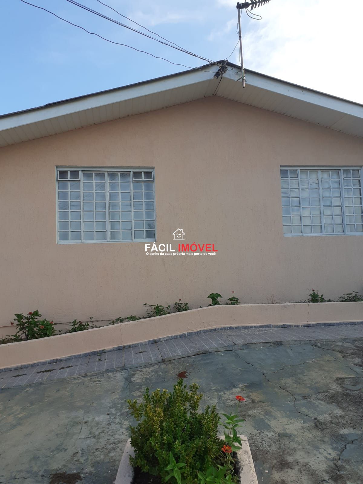 Casa à venda com 2 quartos, 120m² - Foto 2