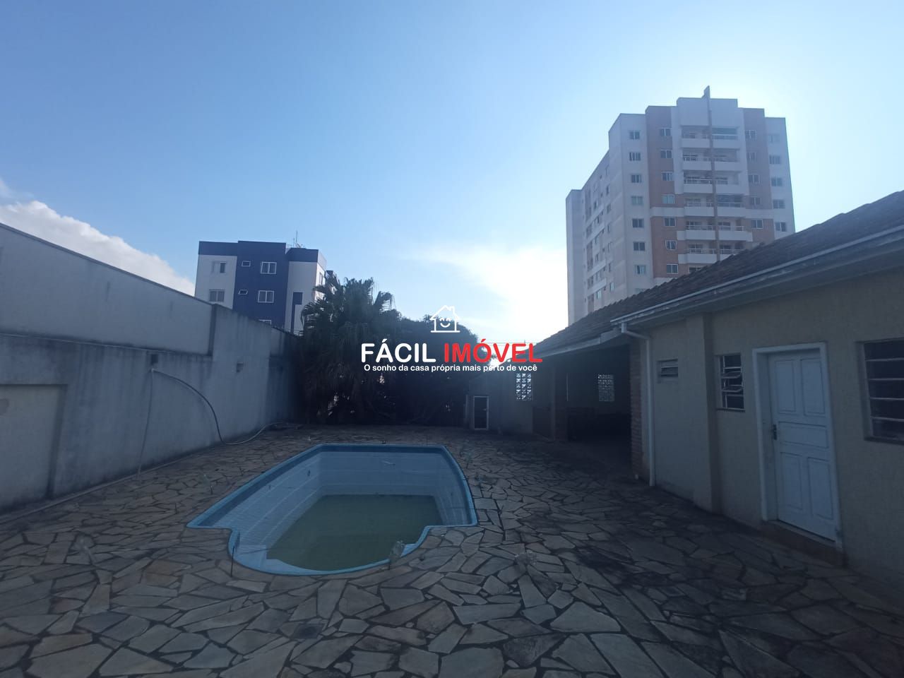 Casa à venda e aluguel com 3 quartos, 200m² - Foto 21