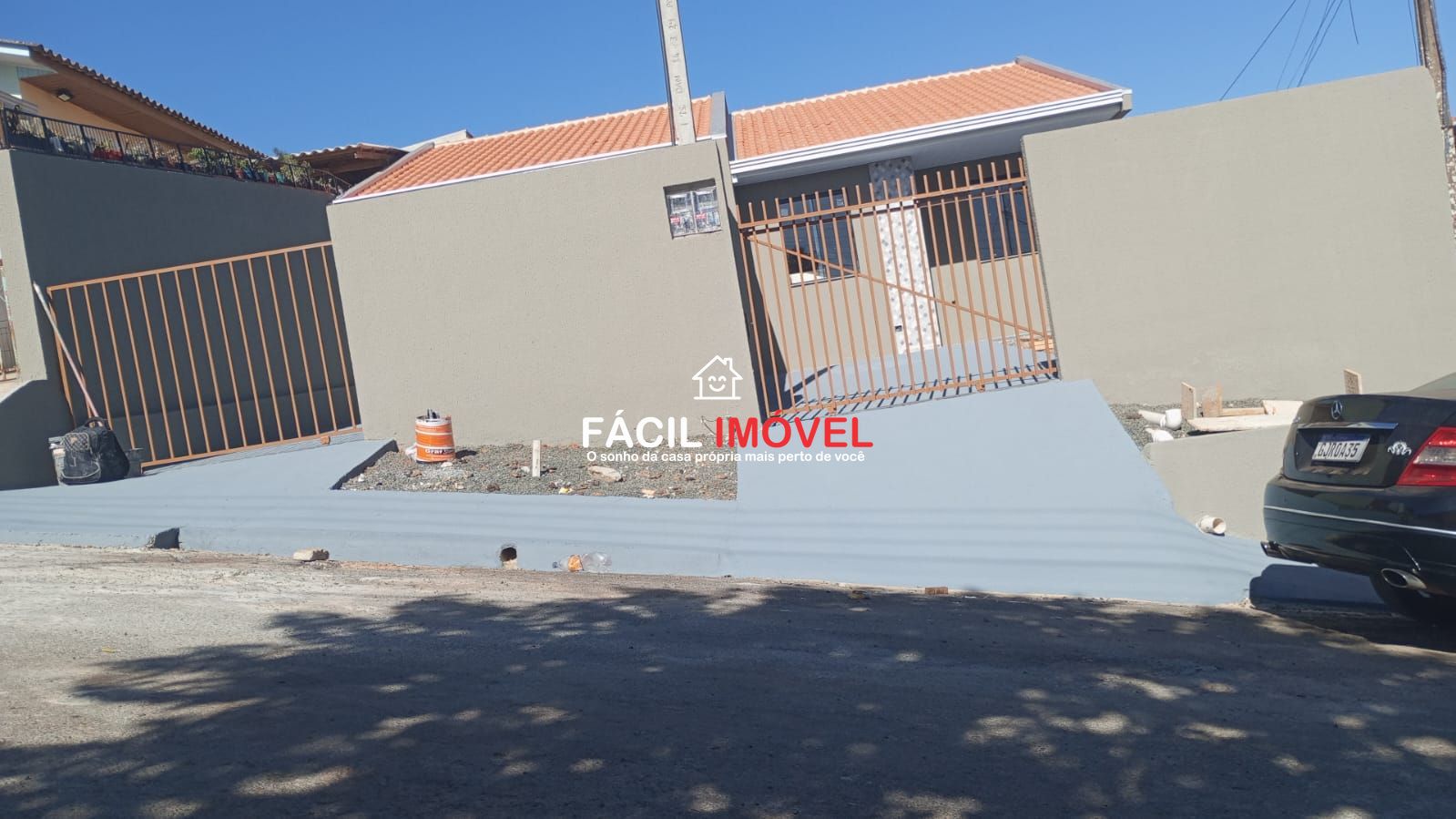 Casa à venda com 2 quartos, 60m² - Foto 1