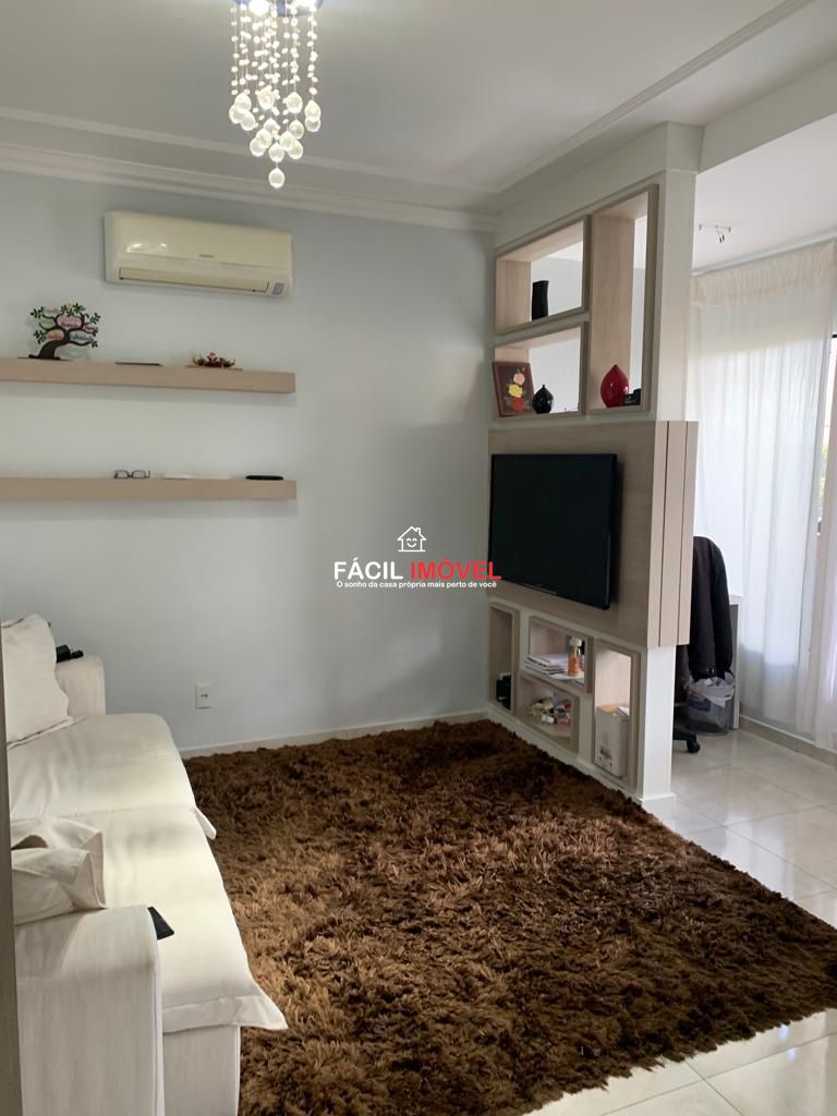 Casa à venda com 3 quartos, 240m² - Foto 4