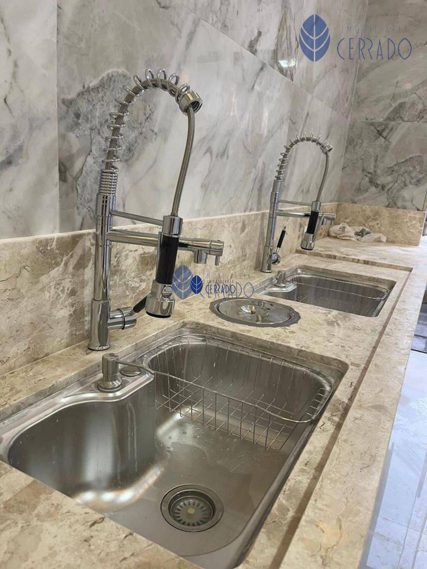 Casa com 3 Dormitórios à venda, 140 m² por R$ 800.000,00
