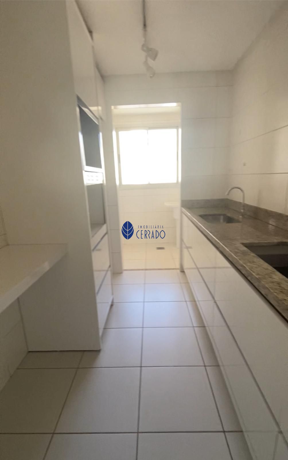 Apartamento à venda com 3 quartos, 87m² - Foto 2